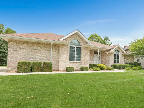24029 S Navajo Dr, Channahon, IL 60410