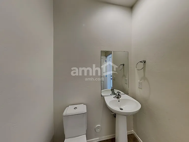 683 N Nestled Hummingbird Ln — Photo 8