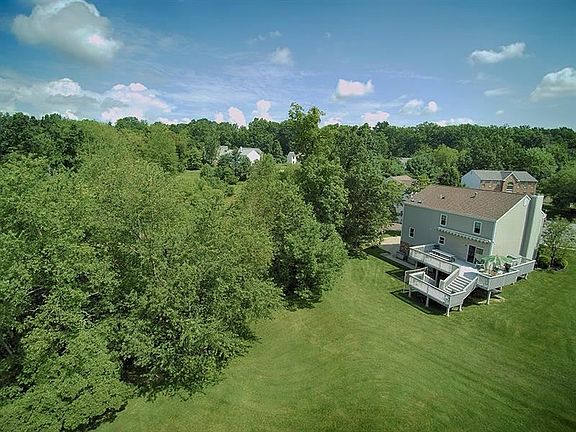5th image of 249 Jaclyn Dr