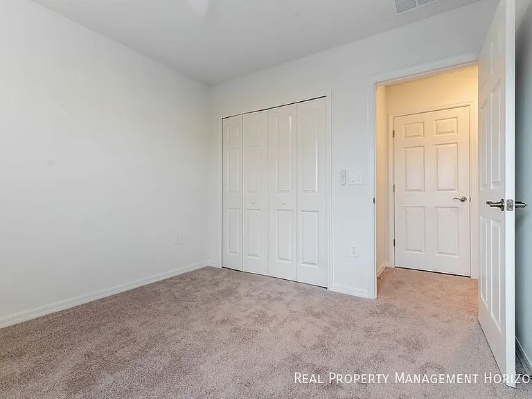 1929 Transom Ln — Photo 15
