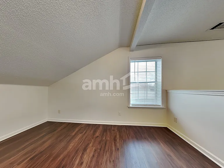 6889 Show Boat Ln — Photo 19