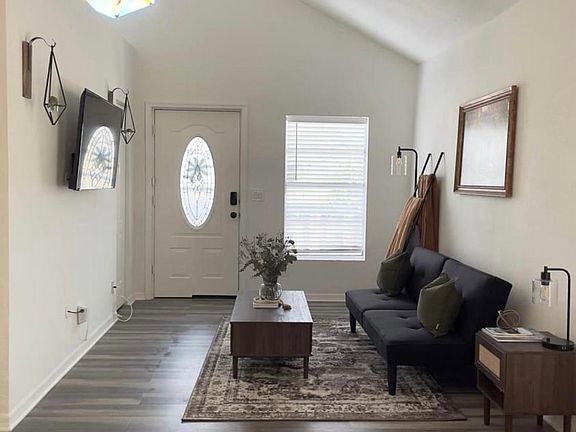 2nd image of 7309 N Huntley Ave #1
