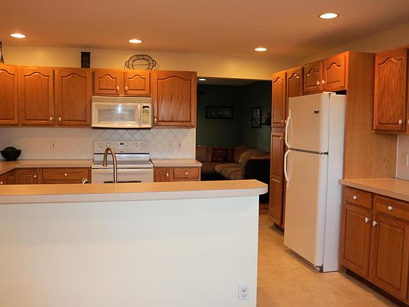 4th image of 7334 N Noffke Dr