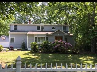 12 Maple Pl, Selden, NY 11784