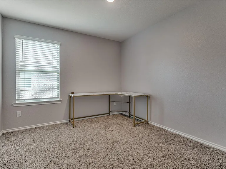 1004 Cotton Gin Ct — Photo 8