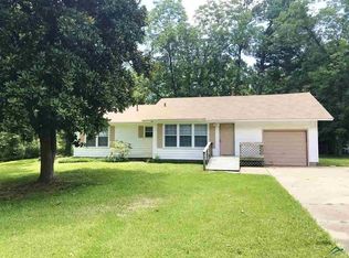 1618 E 9th St, Mount Pleasant, TX 75455