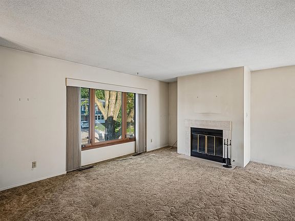 5th image of 4409 62nd St
