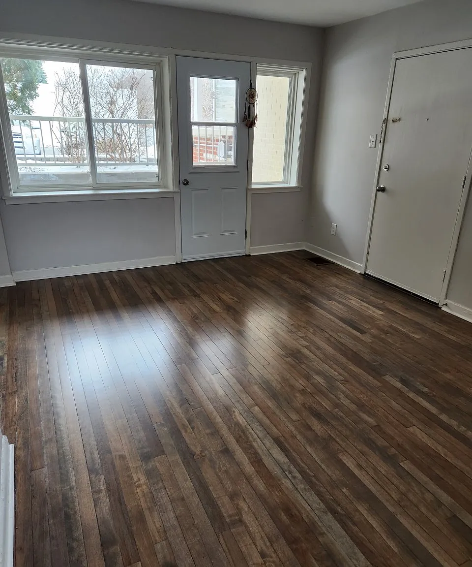 Manor Park Estates — Photo 1