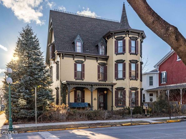 135 S 3rd St, Lewisburg, PA 17837