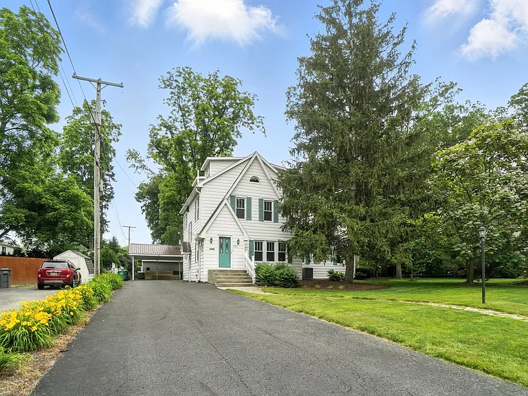 Drive to the house and carport