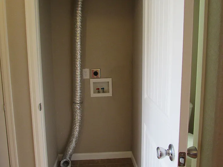 3850 Sweetbrier St — Photo 5