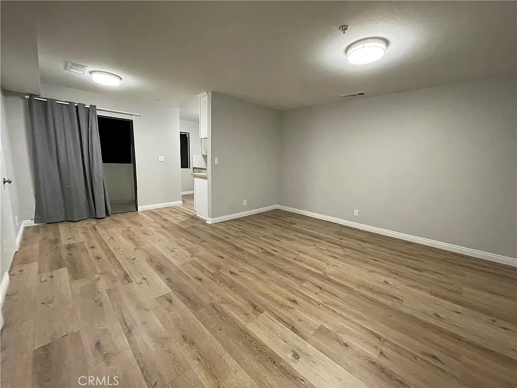2 bed, 1.5 bath, 800 sqft, $2,800 — Photo 1
