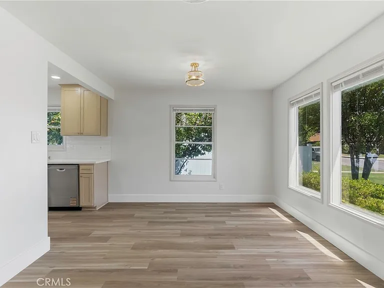 2715 Cedar St — Photo 21