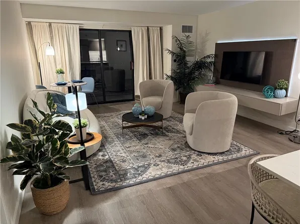 2460 Peachtree Rd NW APT 1409, Atlanta, GA 30305