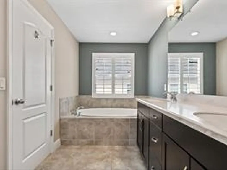 2054 Brink Aly — Photo 25