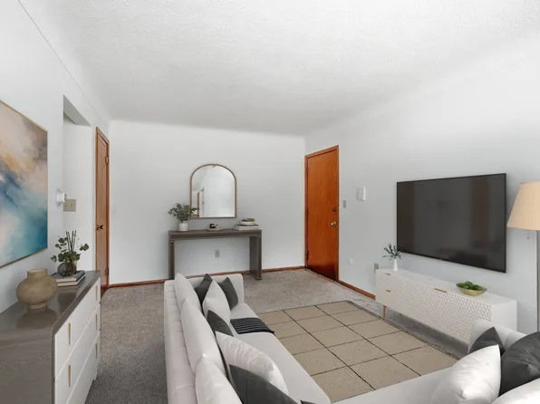 621 1st Ave S APT 5, South Saint Paul, MN 55075