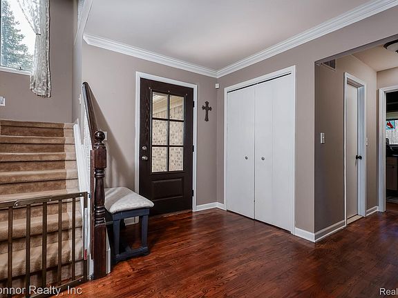 3rd image of 7978 Frith Rd