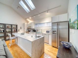 1605 Center Ave FLOOR 2, Fort Lee, NJ 07024