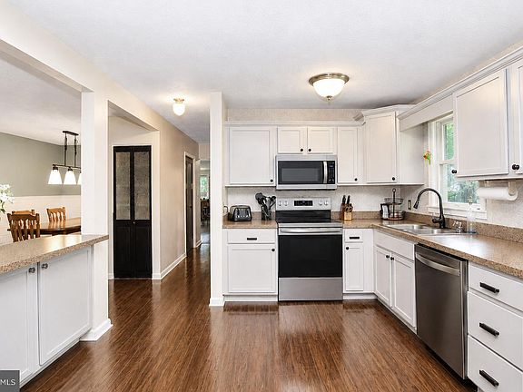 4th image of 1410 Strobridge Rd