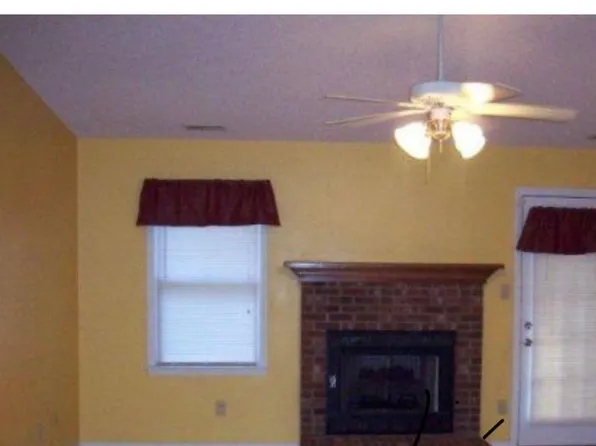 700 E Hightree Ln, New Bern, NC 28562
