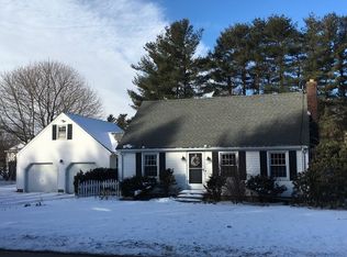 77 Grove St, Paxton, MA 01612