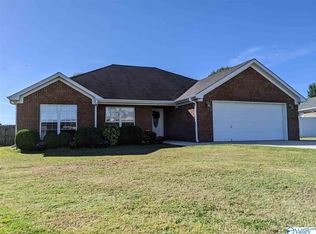 27806 Trotters Ln, Athens, AL 35613