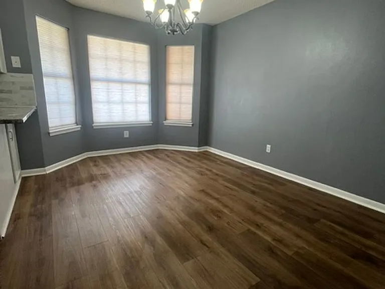8033 Weehunt Ct — Photo 12