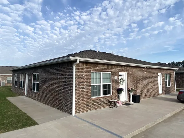 1109 Hope Ln #9A, Carthage, MO 64836