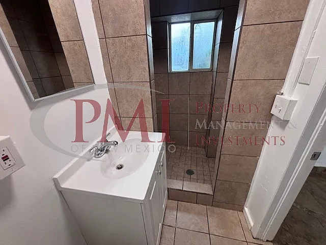 517 E. Las Cruces #3 — Photo 17