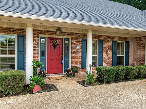 2nd image of 7631 Chesapeake Dr
