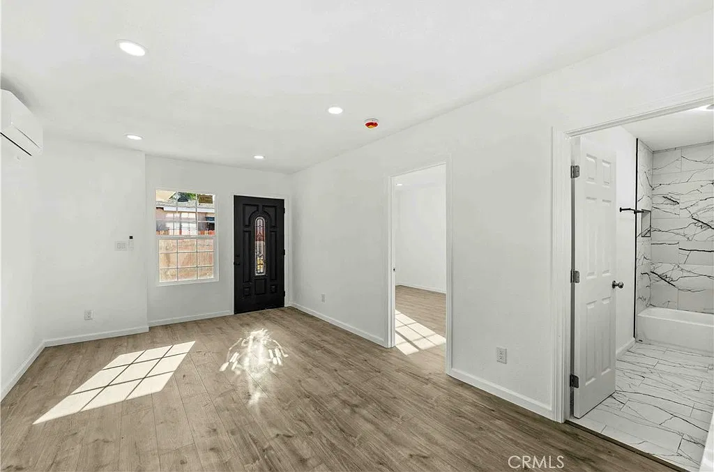 1 bed, 530 sqft, $2,200 — Photo 4