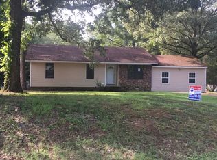 845 Woodland Dr, Henderson, TN 38340