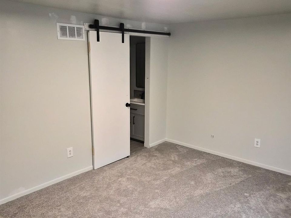15940 W Eleven Mile Rd, photo 7