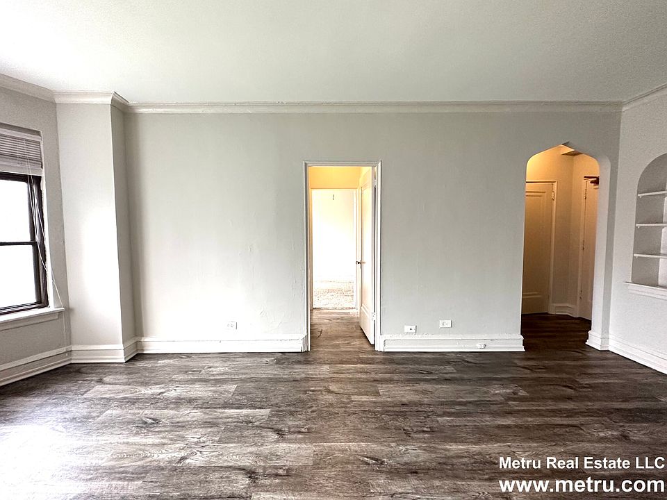 1st image of 1033 W Loyola Ave APT 303