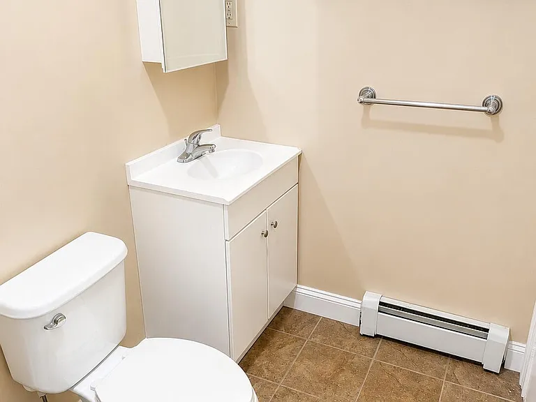 618 Rathbun Ave #2 — Photo 8