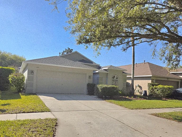 730 Straw Lake Dr — Photo 1