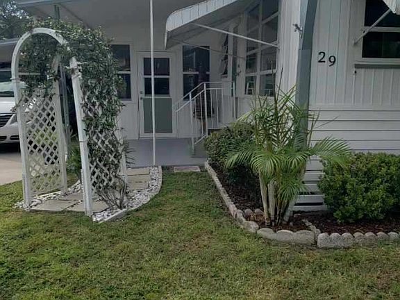 2nd image of 3912 Oakwood #29