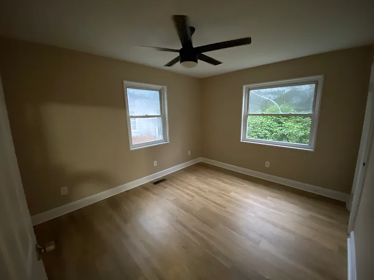 1220 Cresthill Rd — Photo 11