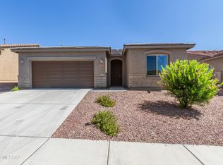2520 W Dome Rock Dr, Green Valley, AZ 85622