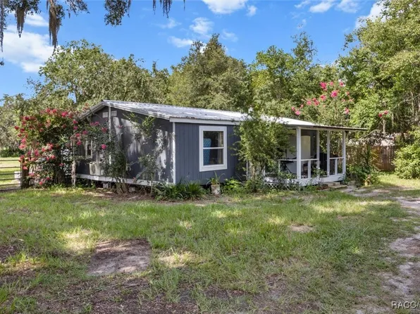 6734 W Willis Ct, Dunnellon, FL 34433