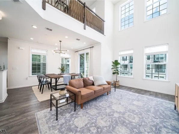 101 Sequoia Dr, Cedar Grove Twp., NJ 07009