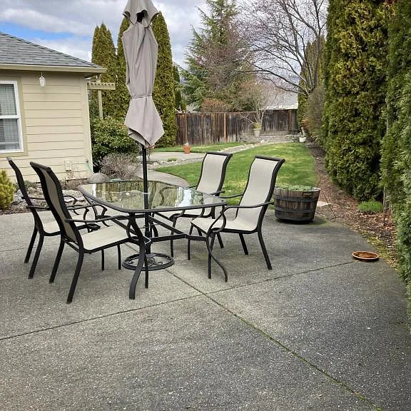 929 Nadia Way — Photo 32