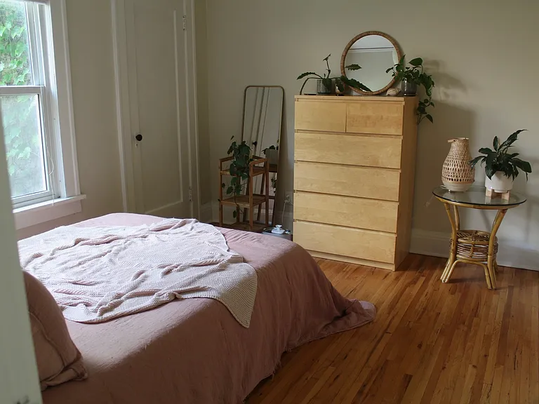 Quiet Eastern Facing Bedroom