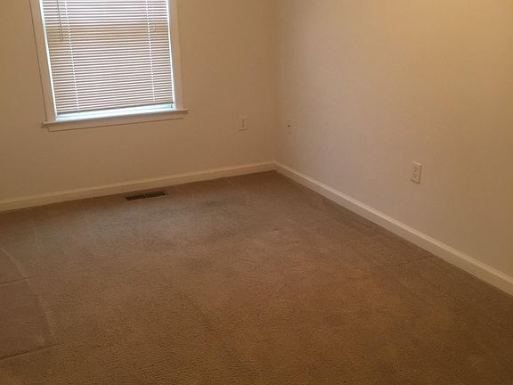 Bedroom 3 (small)/office