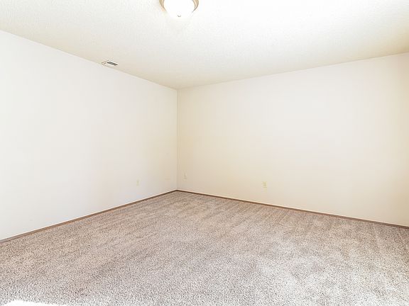 4th image of 8518 188th Street Ct E