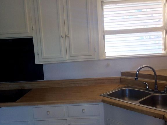 5th image of 3717 Reid Dr