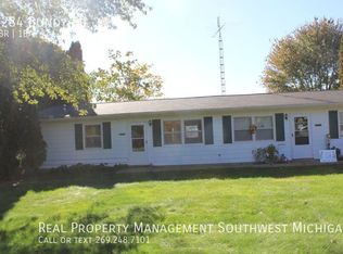 4284 Bundy Rd, Coloma, MI 49038