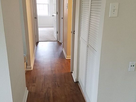 5th image of 601 Broadmoor Dr #7821613