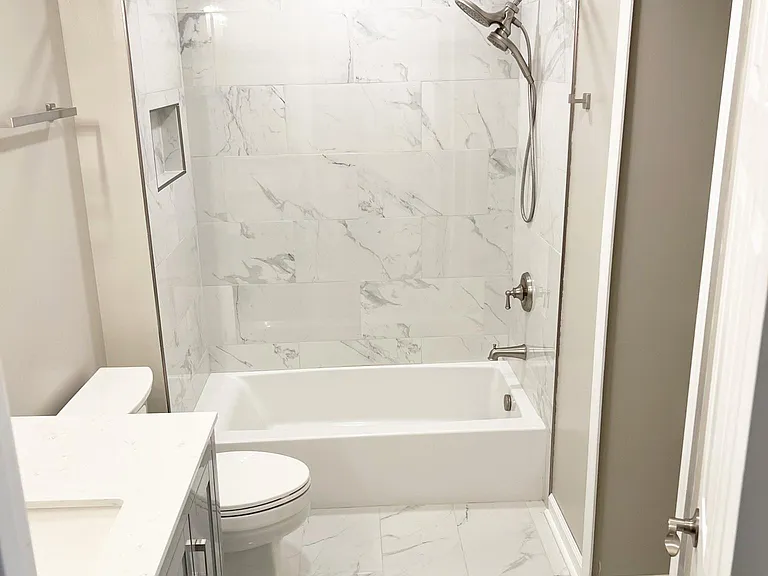 307 Tall Pines Ct #L — Photo 16