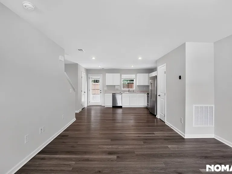 200 Harvest Hill Ln — Photo 13